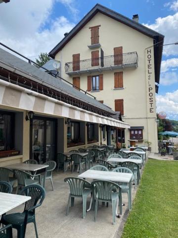 Hotel Restaurant De La Poste Saint-Colomban-des-Villards Esterno foto