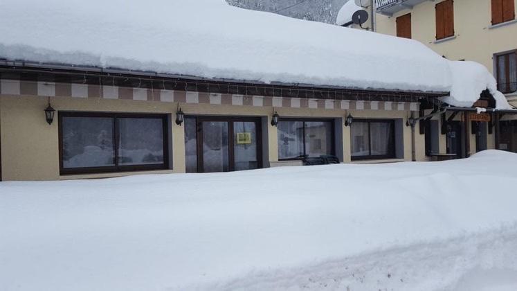 Hotel Restaurant De La Poste Saint-Colomban-des-Villards Esterno foto