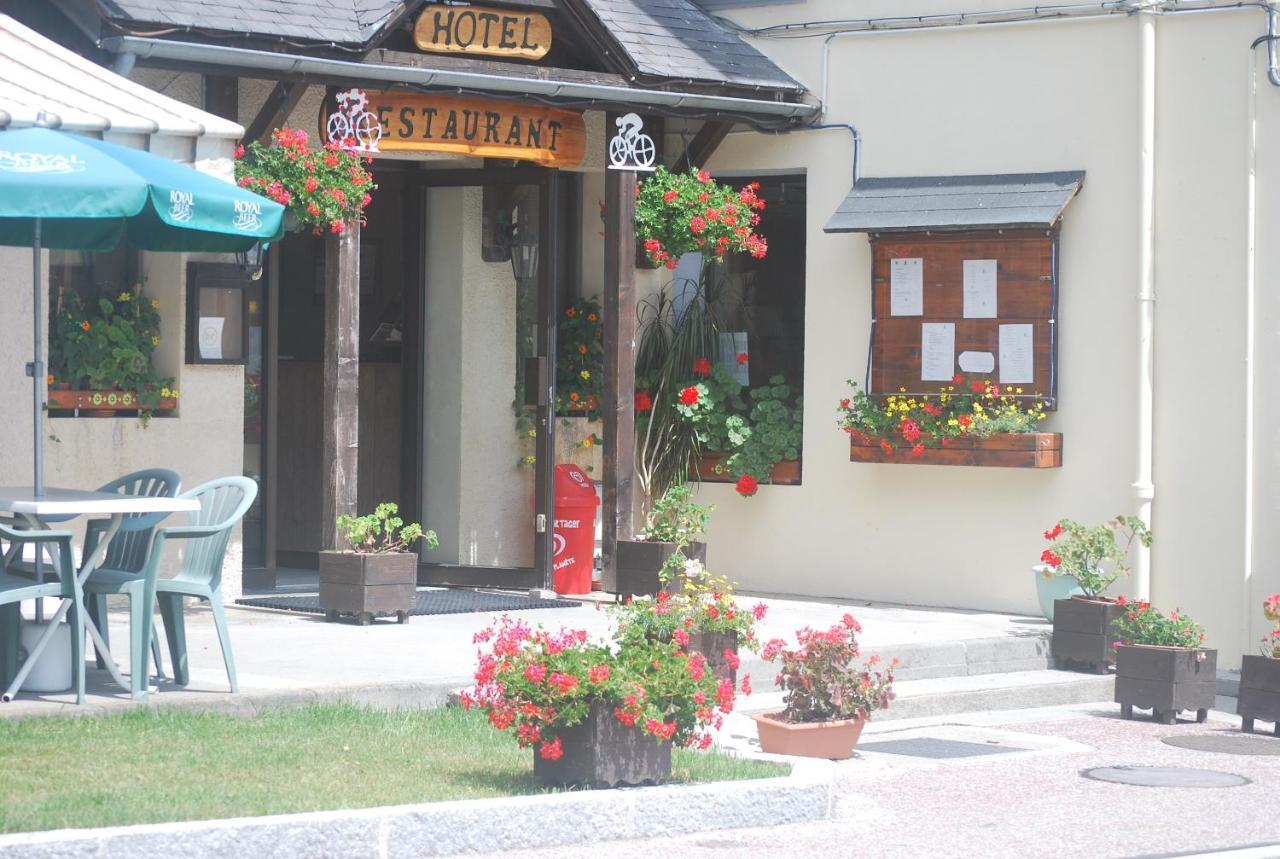 Hotel Restaurant De La Poste Saint-Colomban-des-Villards Esterno foto